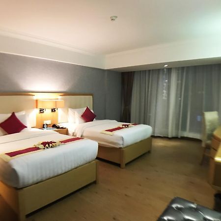Discovery Hotel Phnom Penh Eksteriør bilde