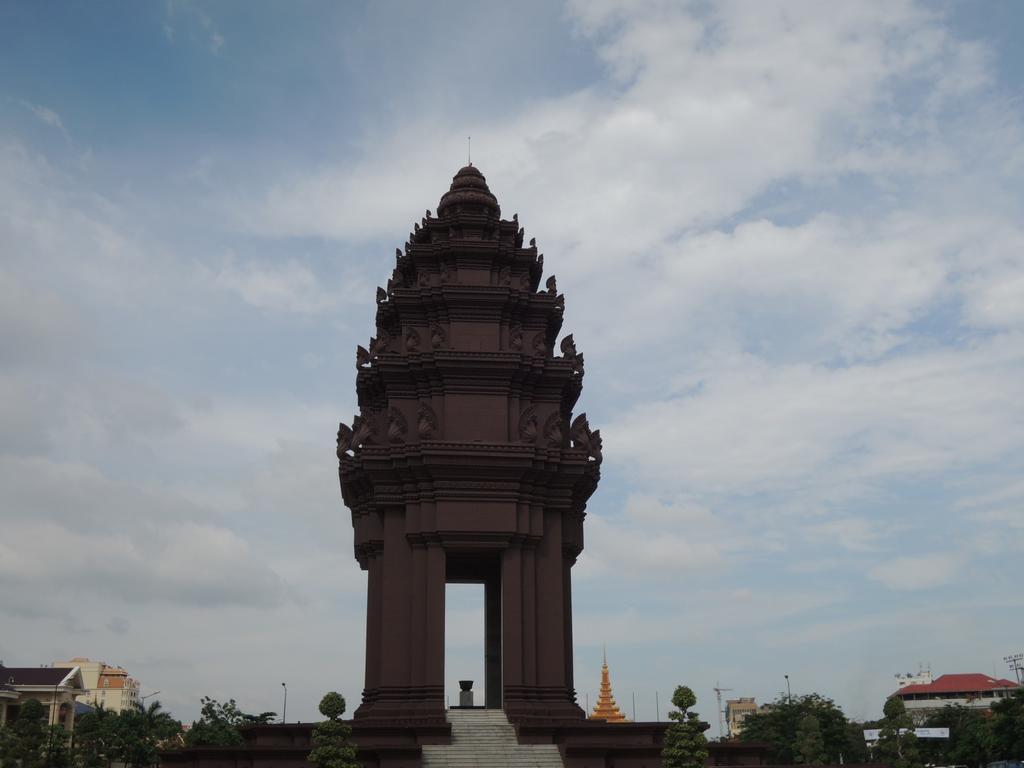 Discovery Hotel Phnom Penh Eksteriør bilde