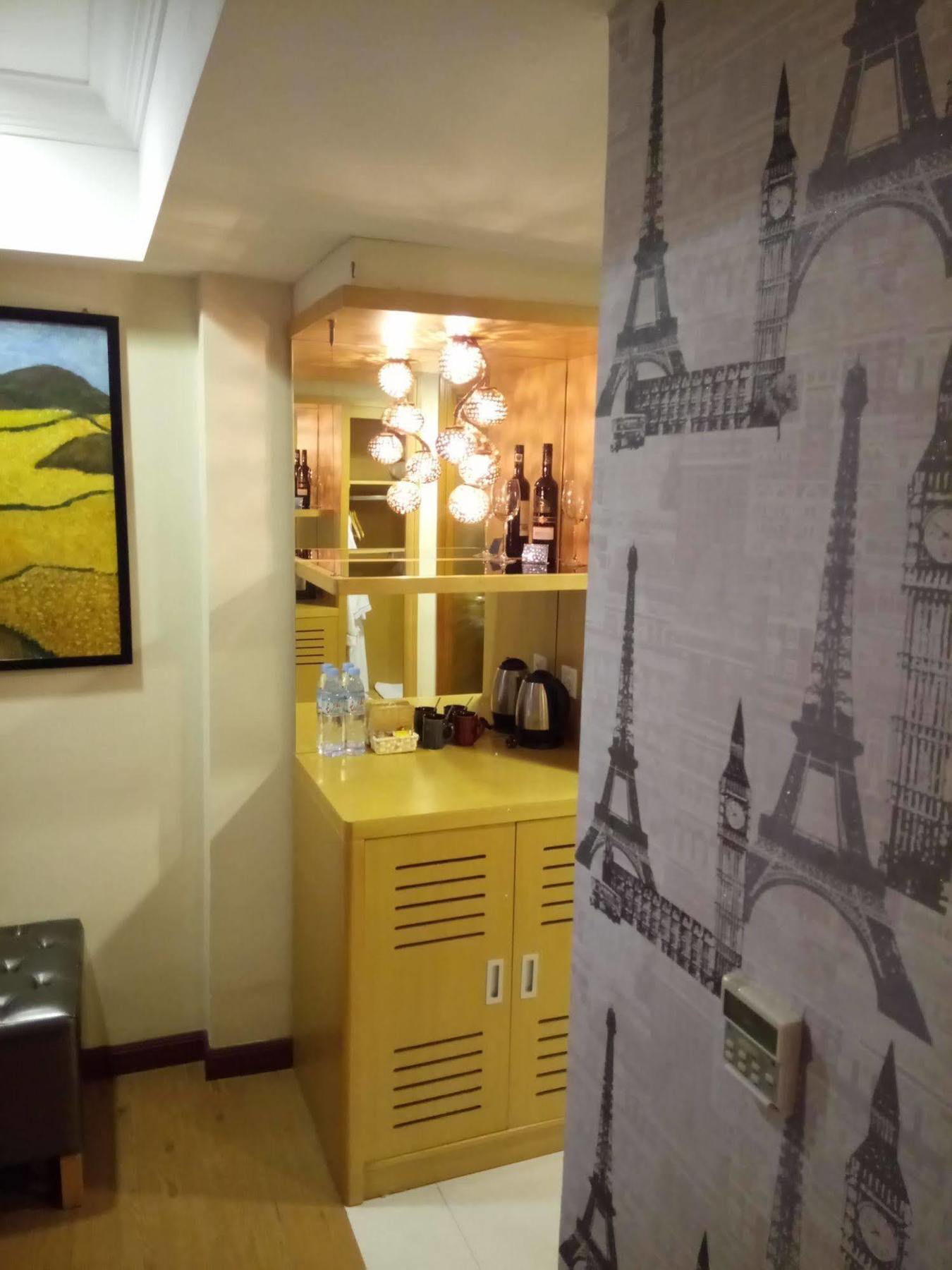 Discovery Hotel Phnom Penh Eksteriør bilde