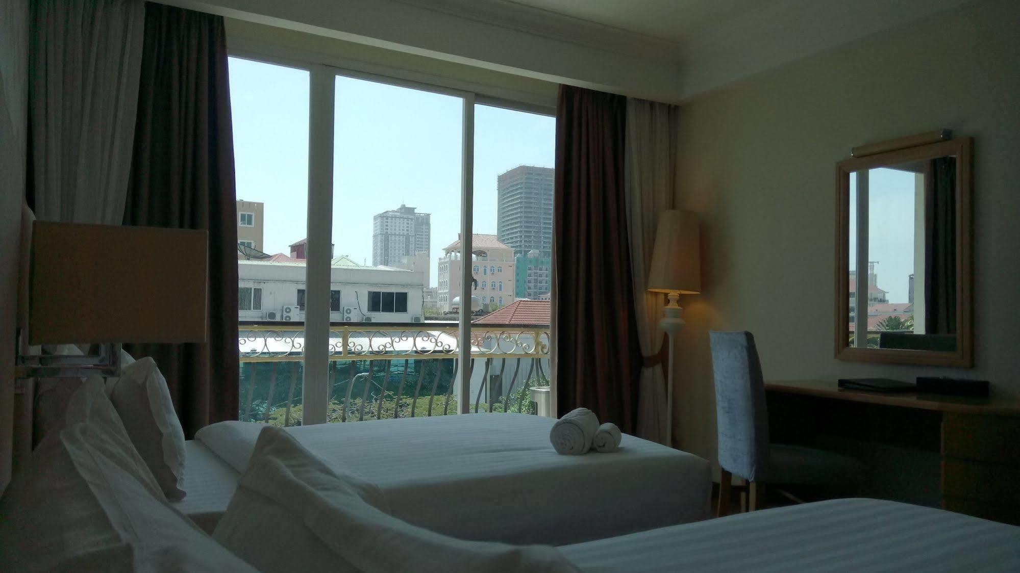 Discovery Hotel Phnom Penh Eksteriør bilde