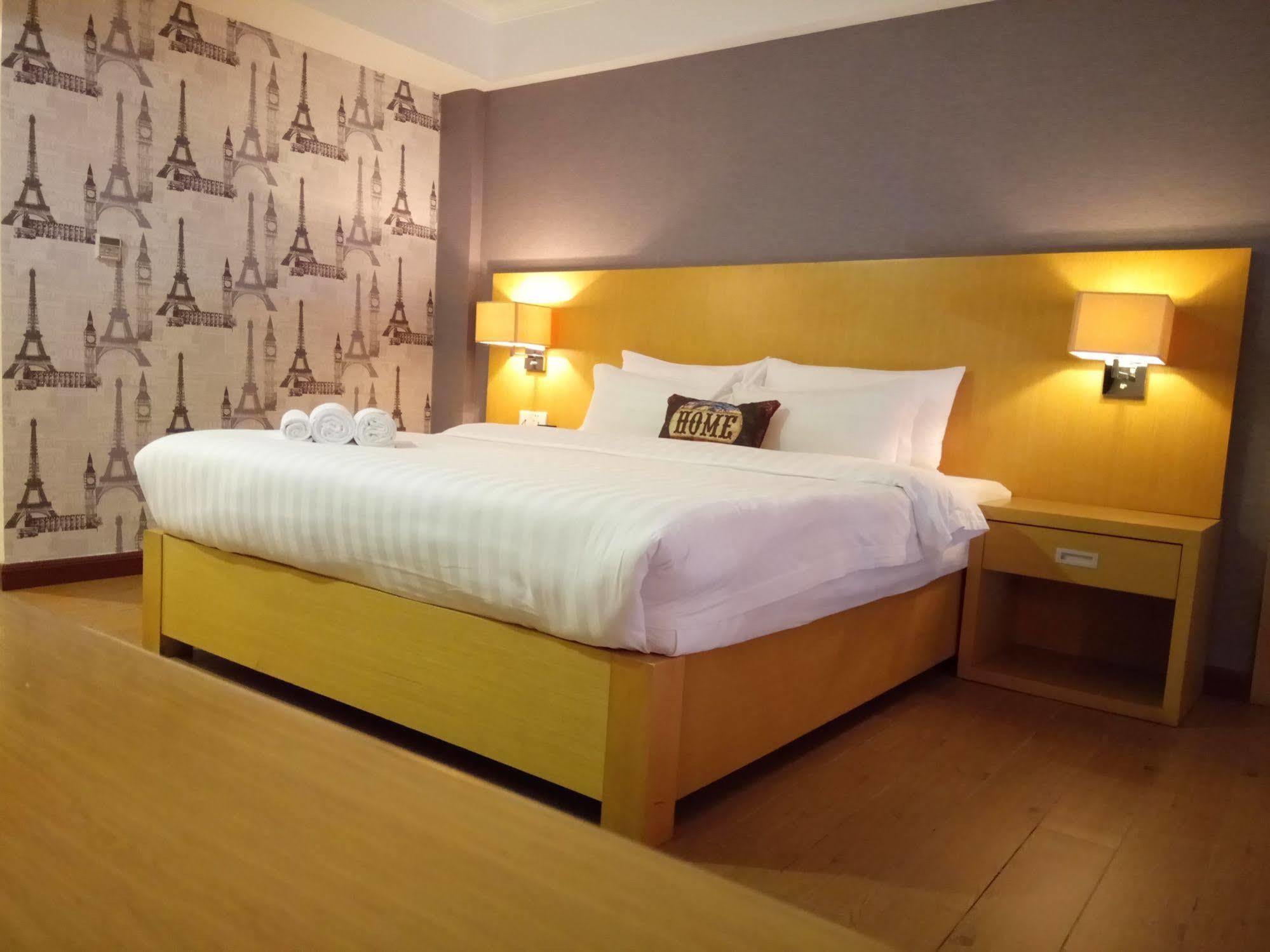 Discovery Hotel Phnom Penh Eksteriør bilde