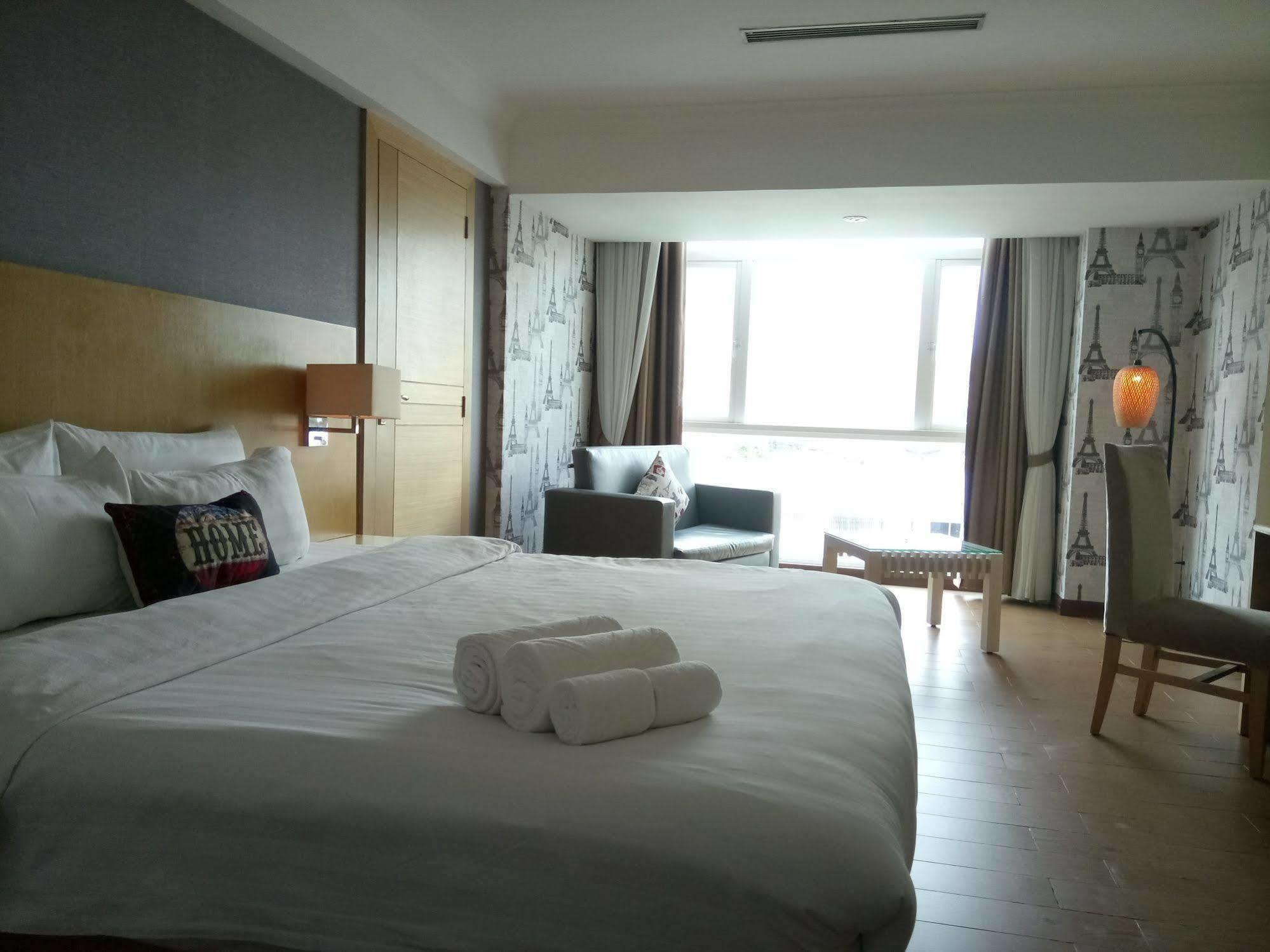 Discovery Hotel Phnom Penh Eksteriør bilde