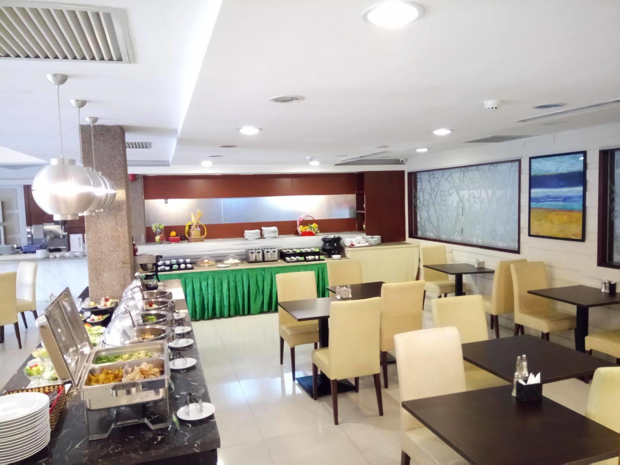 Discovery Hotel Phnom Penh Eksteriør bilde